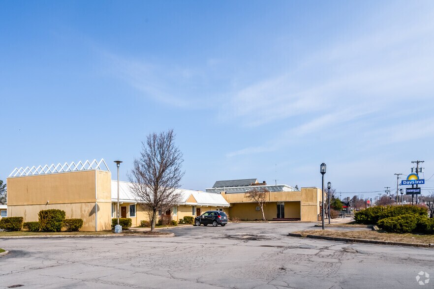 More Photos Of 4853 W Henrietta Rd, Henrietta Hotel For Sale