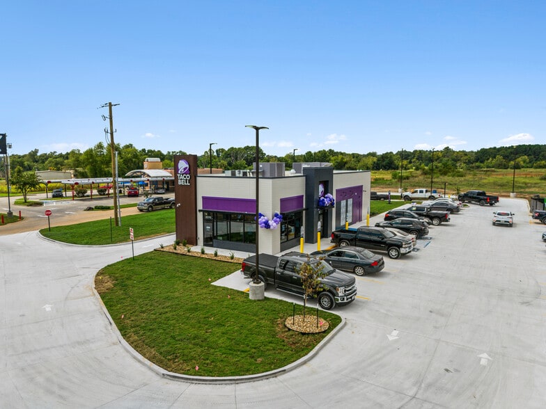 Primary Photo Of 2370 Hwy171 Hwy, Stonewall Fast Food For Sale