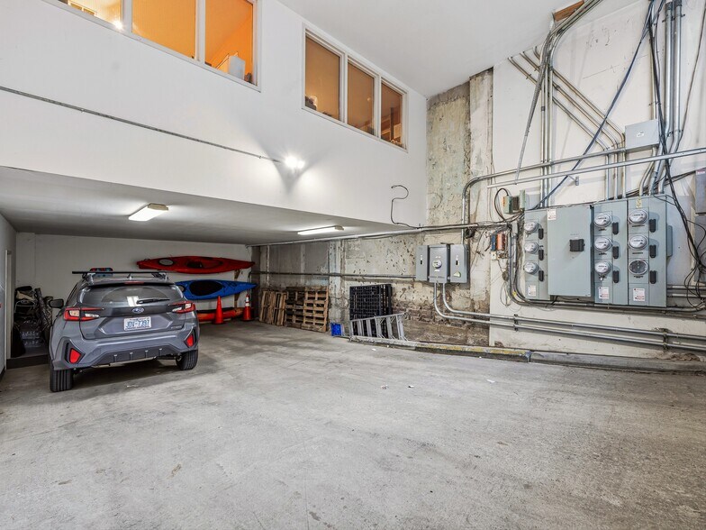 More Photos Of 32 Broadway St, Asheville Storefront Retail Residential For Sale