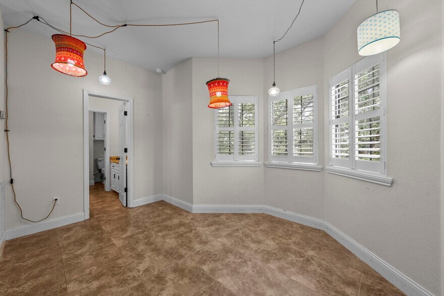 More Photos Of 539 Oak Vista Dr, Burnet Land For Sale