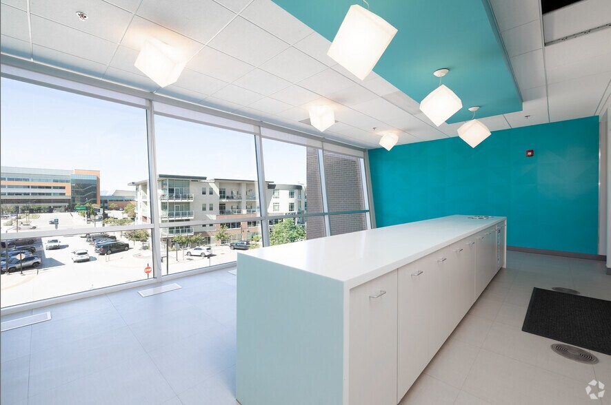 More Photos Of 9380 Station St, Lone Tree Office For Lease