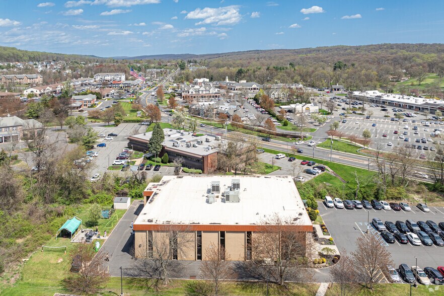 More Photos Of 67 Mountain Blvd, Warren Office For Lease