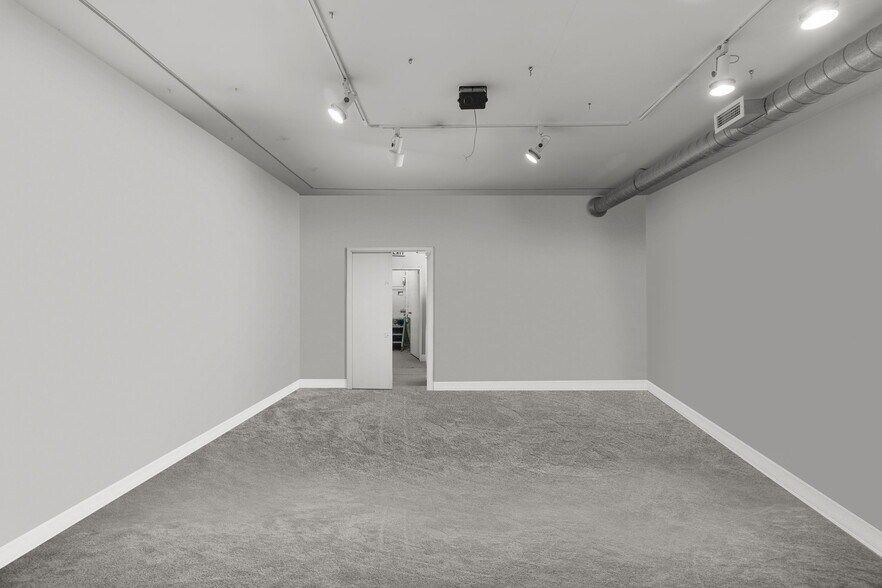 More Photos Of 1092 Eglinton Av W, Toronto General Retail For Sale