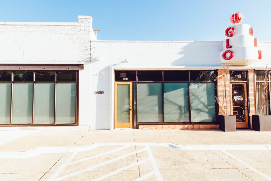 More Photos Of 3710-3712 Commerce St, Dallas Storefront Retail Office For Lease