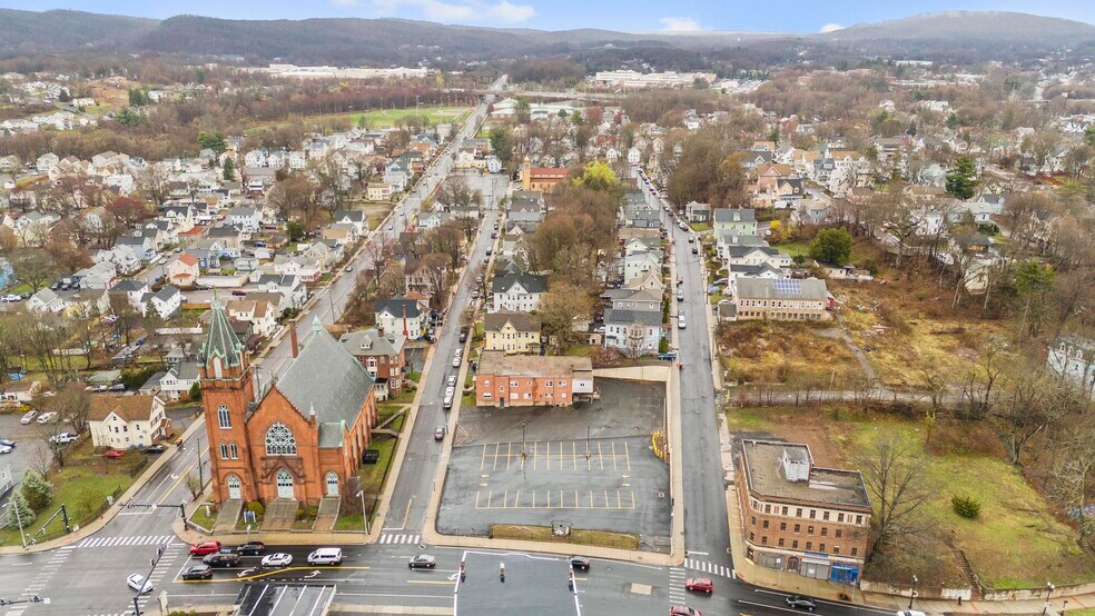 More Photos Of 19 Goodwill Ave, Meriden Specialty For Sale