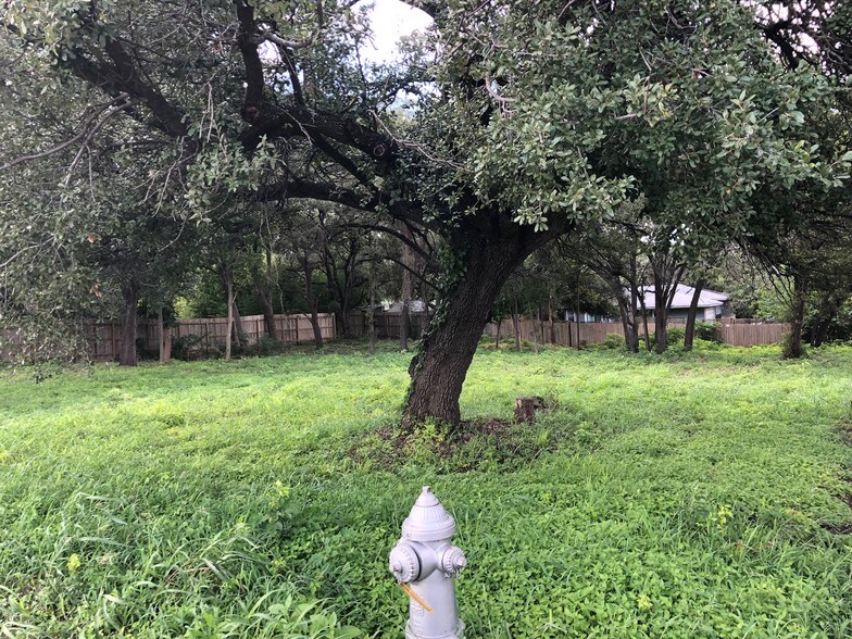 More Photos Of 11804 N Interstate 35, Austin Land For Sale