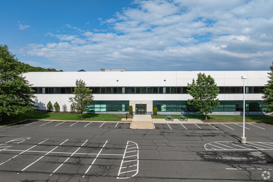 More Photos Of 260 Industrial Way W, Eatontown Warehouse For Lease