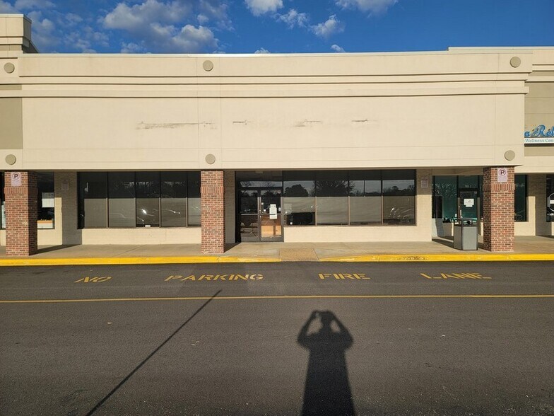 More Photos Of 701 N Battlefield Blvd, Chesapeake Unknown For Lease