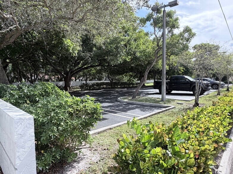 More Photos Of 2359-2367 N University Dr, Coral Springs Unknown For Lease