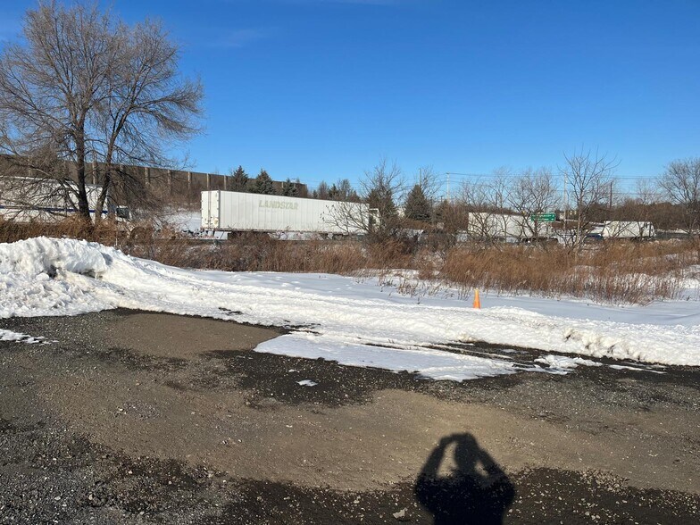 More Photos Of 832 Trexlertown Rd, Breinigsville Warehouse For Sale