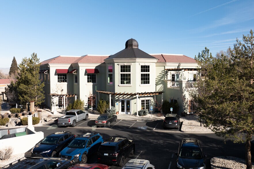 More Photos Of 540 W Plumb Ln, Reno Medical For Lease