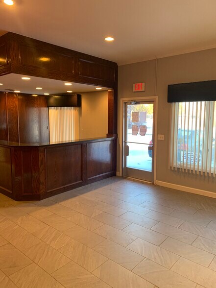 More Photos Of 35427 Dodge Park Rd, Sterling Heights Office For Lease