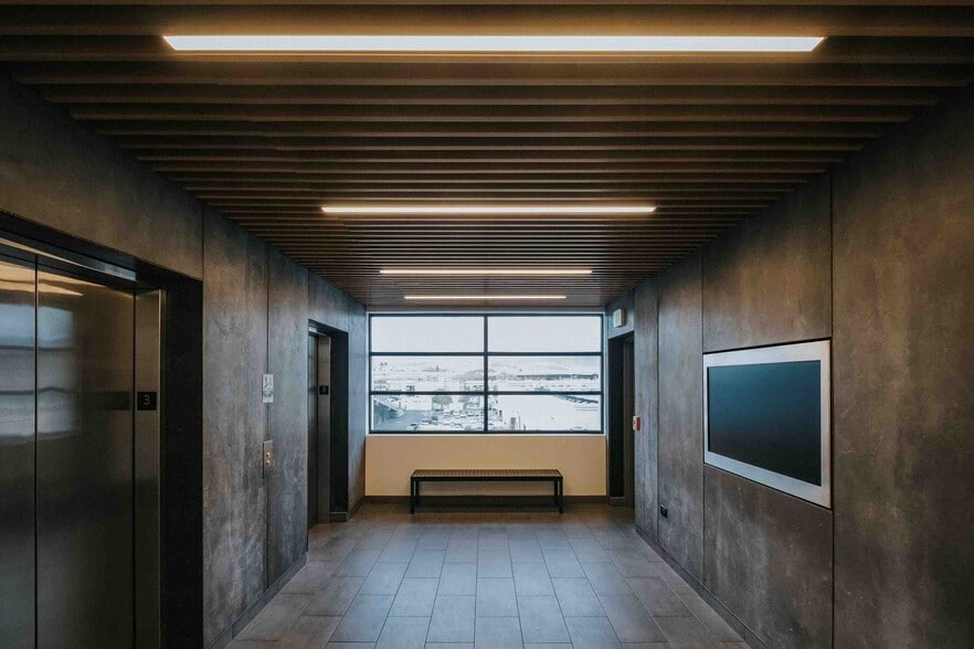 More Photos Of 3375 Koapaka St, Honolulu Flex For Lease