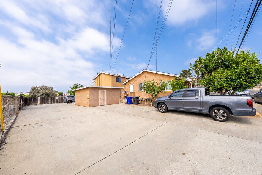More Photos Of 6736-6740 Kelly St, San Diego Apartments For Sale