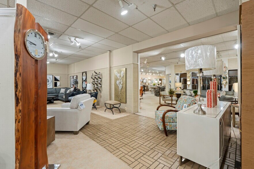 More Photos Of 334 County Road 81, Osseo Storefront Retail Office For Sale