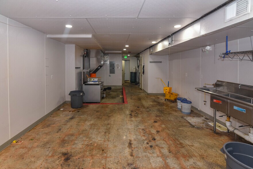 More Photos Of 2-4 E Preston St, Baltimore Apartments For Sale