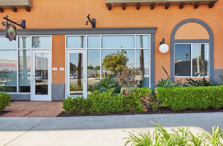 More Photos Of 8601 Lincoln Blvd, Los Angeles Apartments For Lease