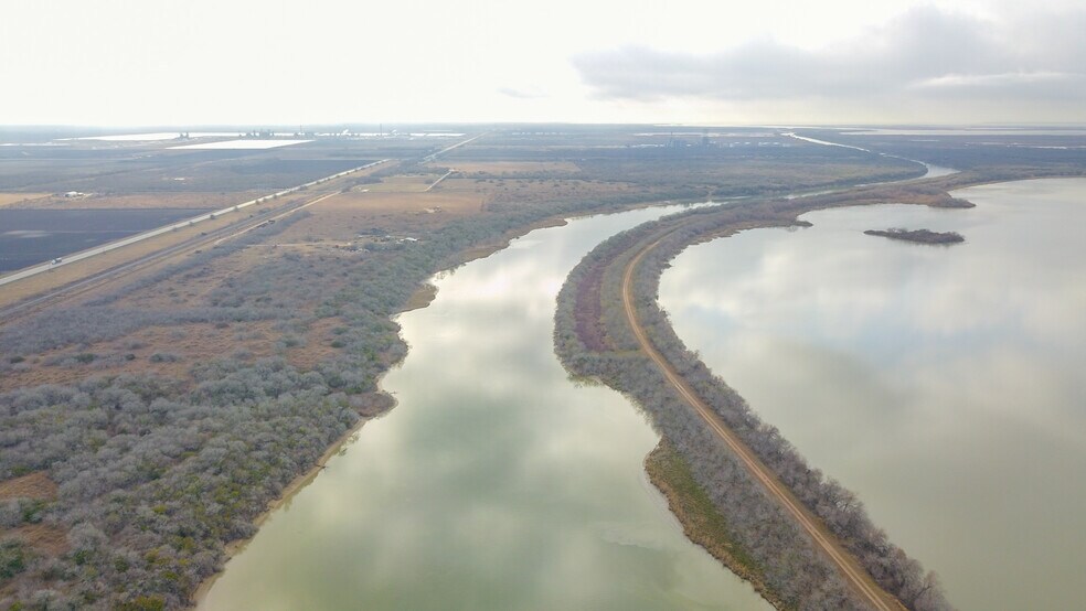 More Photos Of 00 Hwy 185 Hwy, Port Lavaca Land For Sale