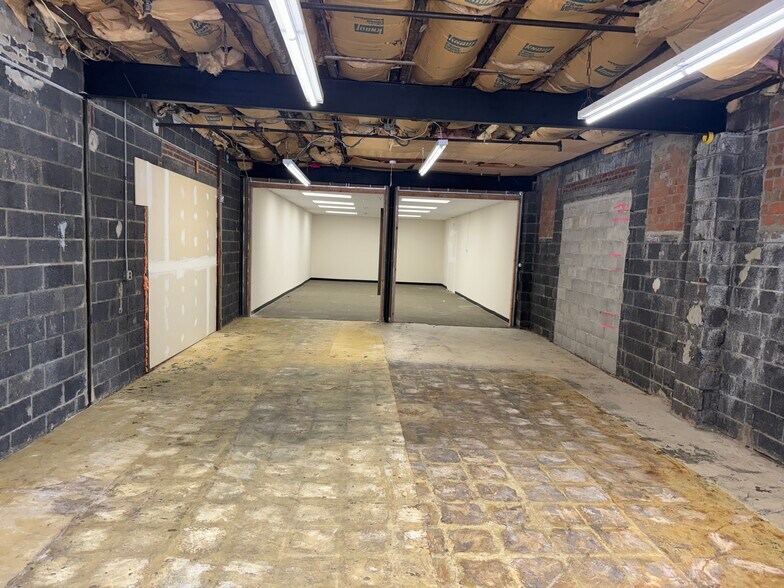 More Photos Of 29 Rocky Point Yaphank Rd, Rocky Point Storefront For Lease