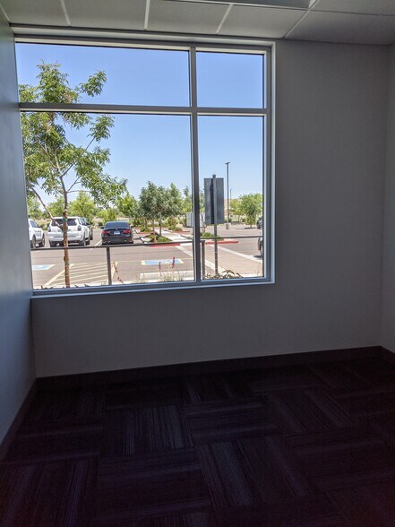 More Photos Of 2301 S Stearman Dr, Chandler Office For Lease