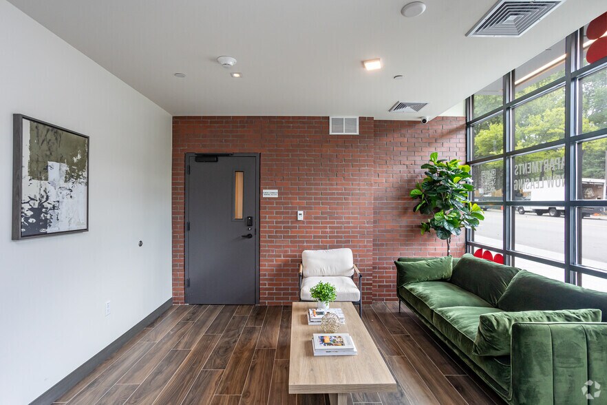 More Photos Of 166 Main St, Watertown Apartments For Lease