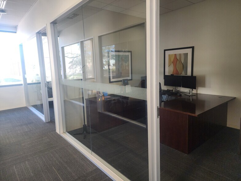 More Photos Of 6700 22nd Ave N, Saint Petersburg Bank For Sale