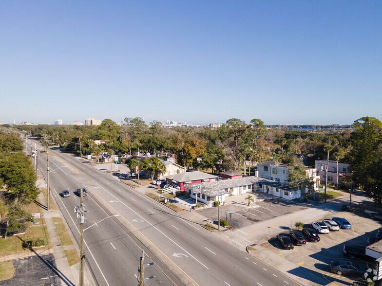 More Photos Of 1011 S Ridgewood Ave, Daytona Beach Hospitality For Sale