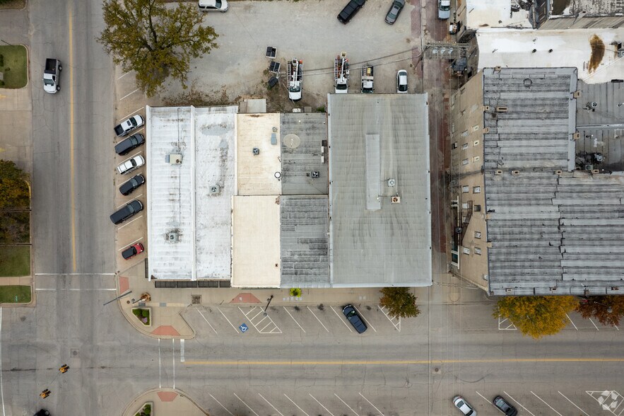 More Photos Of 113 W Harvey Ave, Wellington Office For Sale
