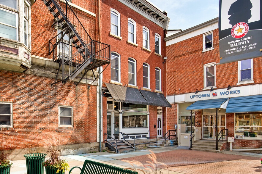 More Photos Of 105 E Main St, Somerset Storefront Retail Residential For Sale