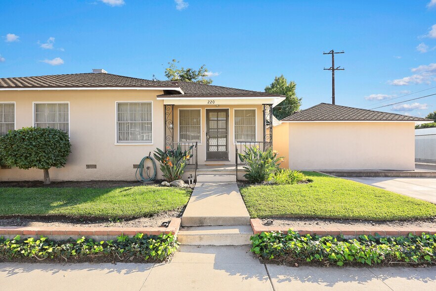 More Photos Of 1047 N San Gabriel Ave, Azusa Apartments For Sale