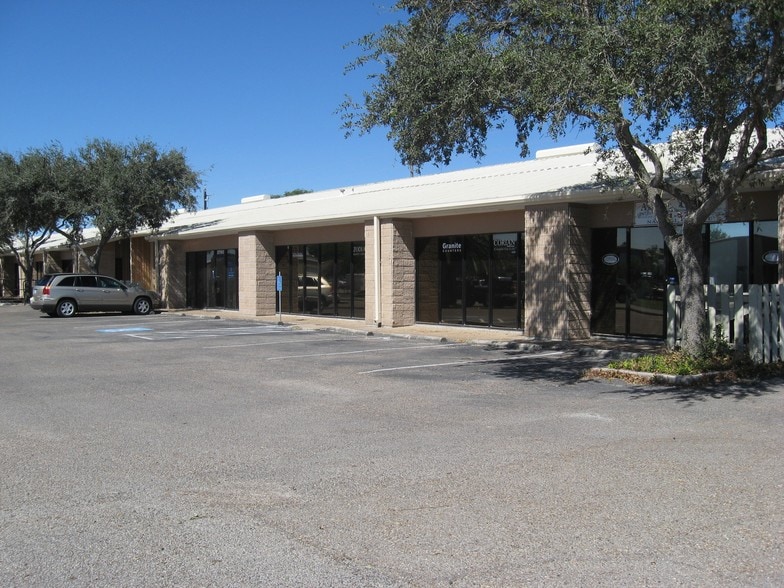 More Photos Of 3740-3790 Wow Rd, Corpus Christi Light Manufacturing For Lease