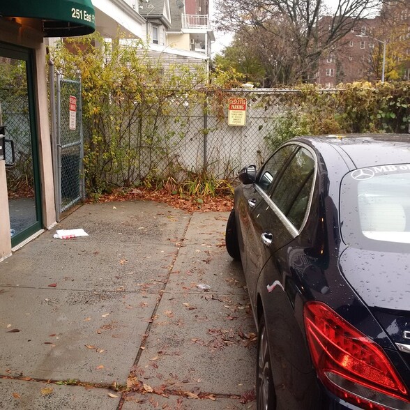 Primary Photo Of 251 E 5th St, Brooklyn Land For Lease