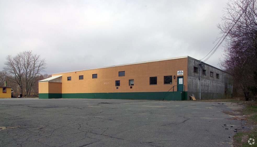 More Photos Of 360 Broadway, Taunton Warehouse For Lease