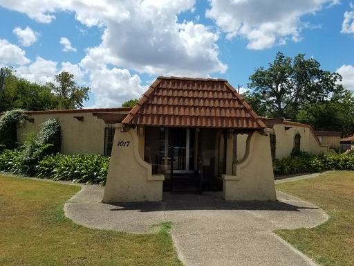 Primary Photo Of 1017 E Kingsbury St, Seguin Coworking Space