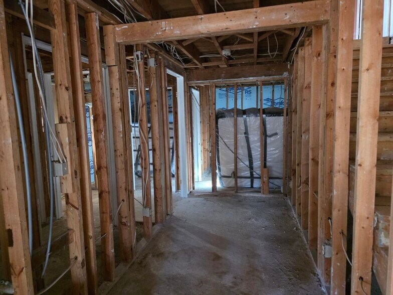 More Photos Of 182 Woodberry Rd Sw, Meadows Of Dan Hotel For Sale