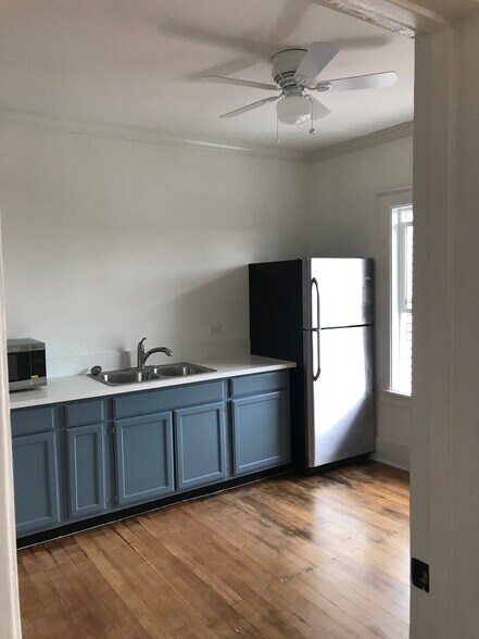 More Photos Of 1906-1912 Cimarron St, Los Angeles Apartments For Lease