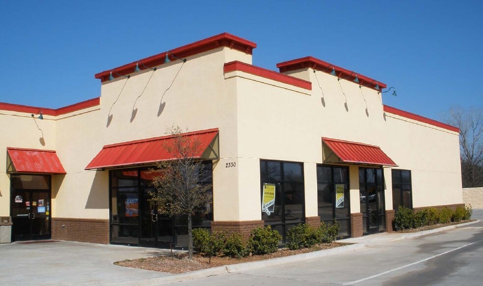 More Photos Of 2320-2330 S Broadway, Edmond Restaurant For Lease