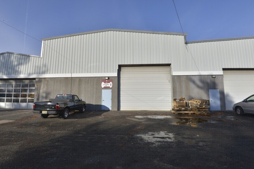 More Photos Of 97 Chimney Rock Rd, Bridgewater Unknown For Lease