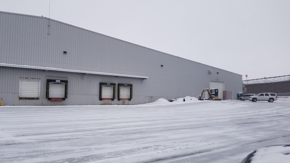More Photos Of 5405 W Riverbend Ave, Post Falls Manufacturing For Lease
