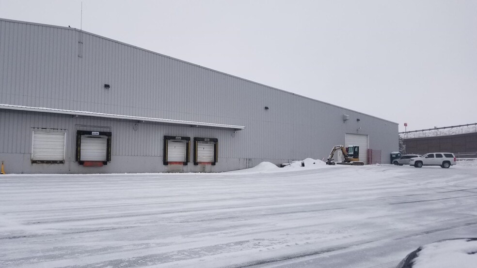 More Photos Of 5405 W Riverbend Ave, Post Falls Manufacturing For Lease