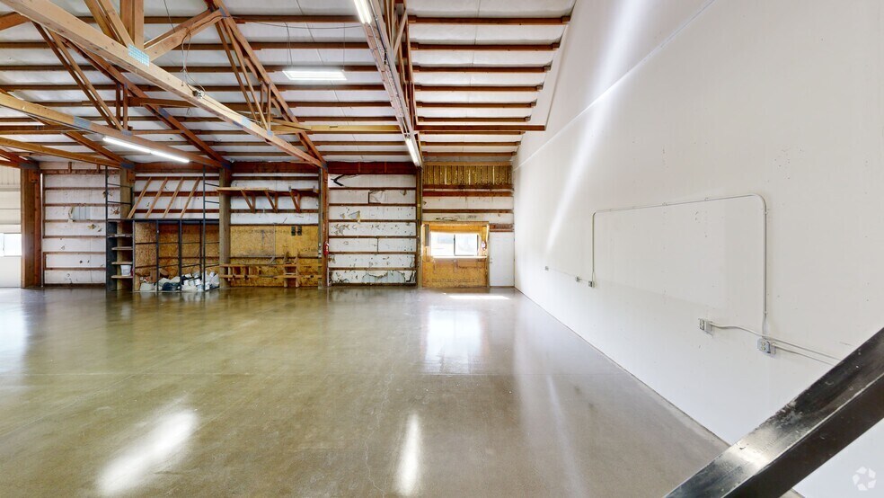 More Photos Of 6305 Rich Rd SE, Olympia Distribution For Lease