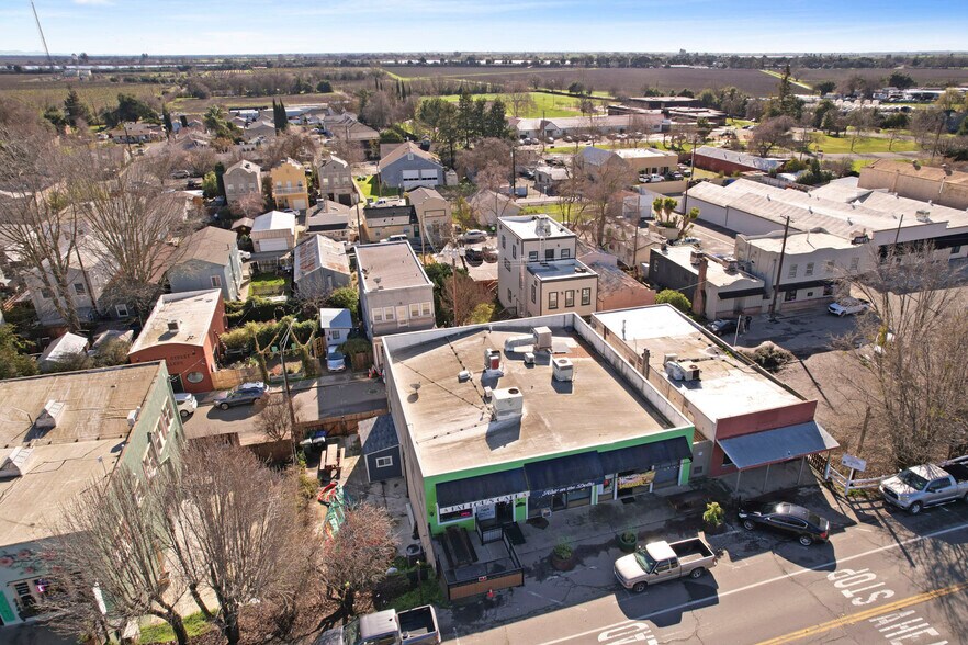 More Photos Of 14144 Market St, Walnut Grove Storefront For Sale