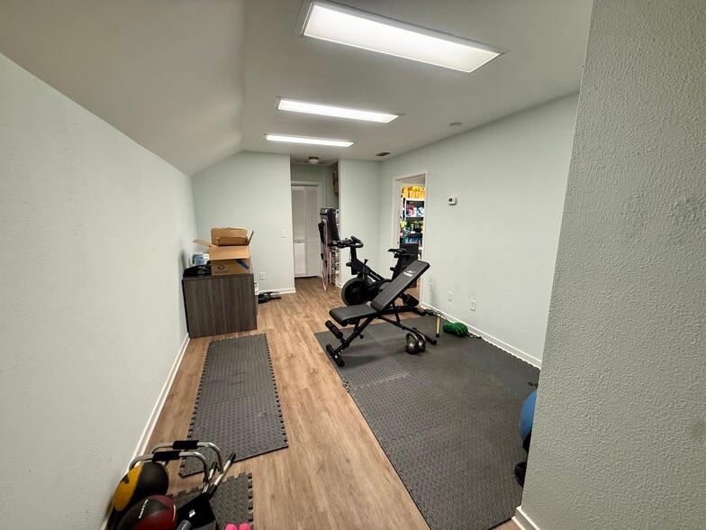 More Photos Of 1411 S 14th St, Fernandina Beach Office For Lease