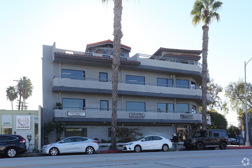 More Photos Of 11268 Washington Blvd, Culver City Office For Sale