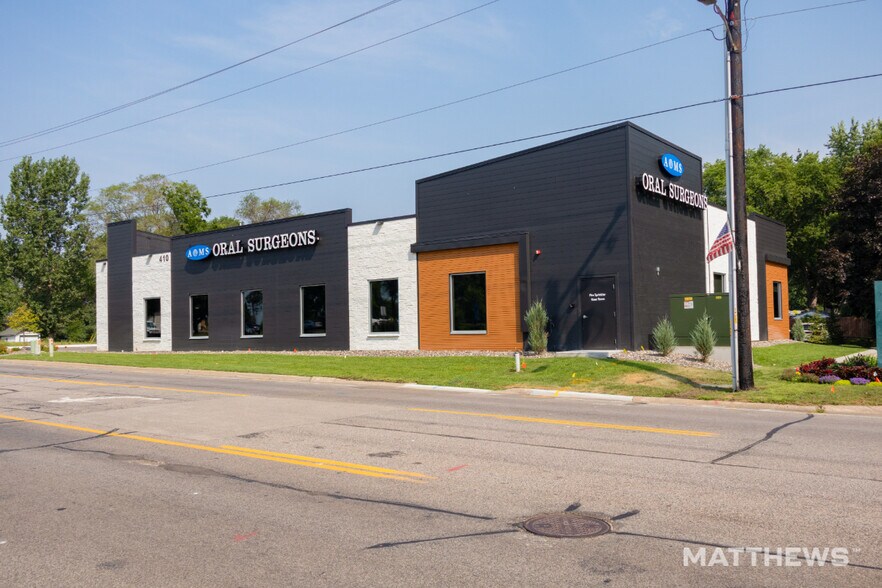 More Photos Of 414 Main St NW, Elk River Medical For Sale