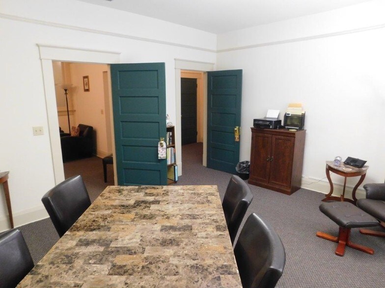 More Photos Of 120 E Pine St, Lakeland Office For Lease
