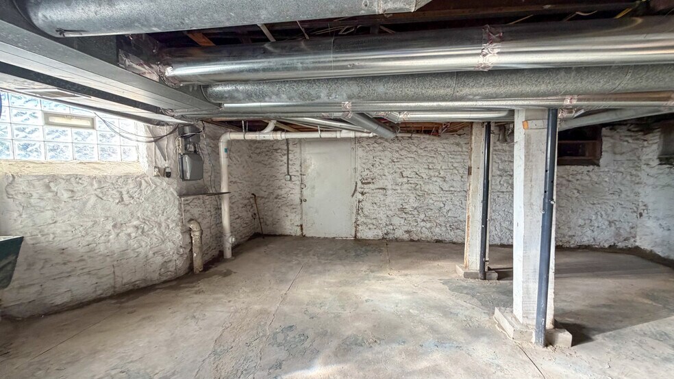More Photos Of 275 McCormick Pl, Cincinnati Apartments For Sale