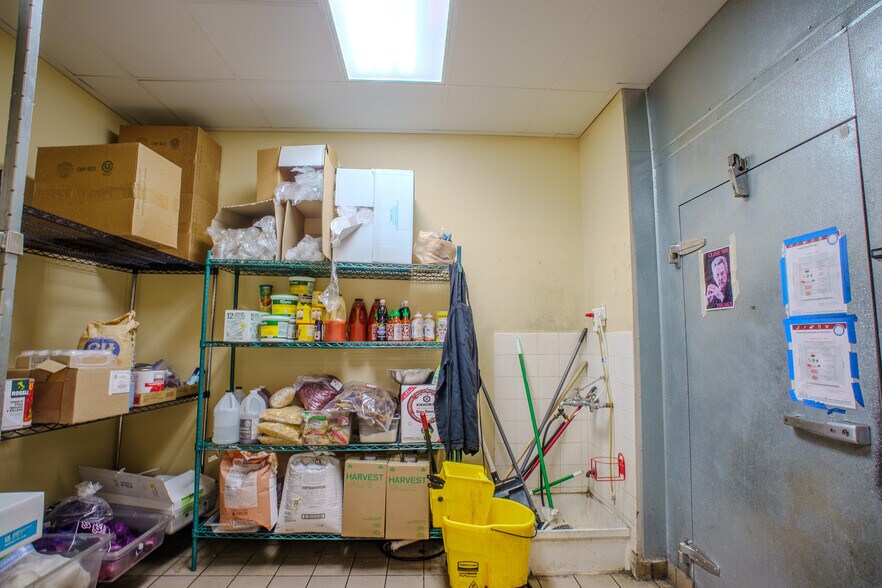 More Photos Of 891 De Marco Dr, Henderson Restaurant For Lease