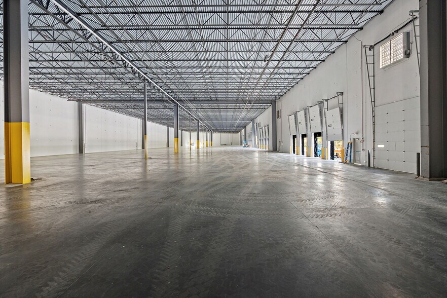 More Photos Of 100 Spontex Dr, Columbia Warehouse For Lease