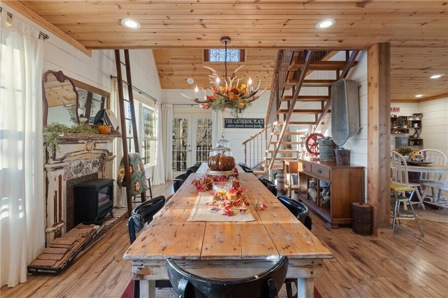 More Photos Of 1387 County Road 306, Berryville Hospitality For Sale